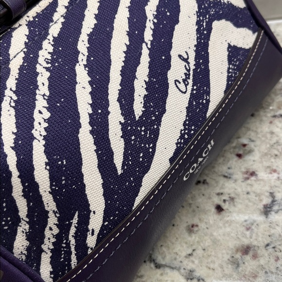 Coach Legacy Zebra Wristlet Clutch in Purple NWT - Picture 5 of 13
